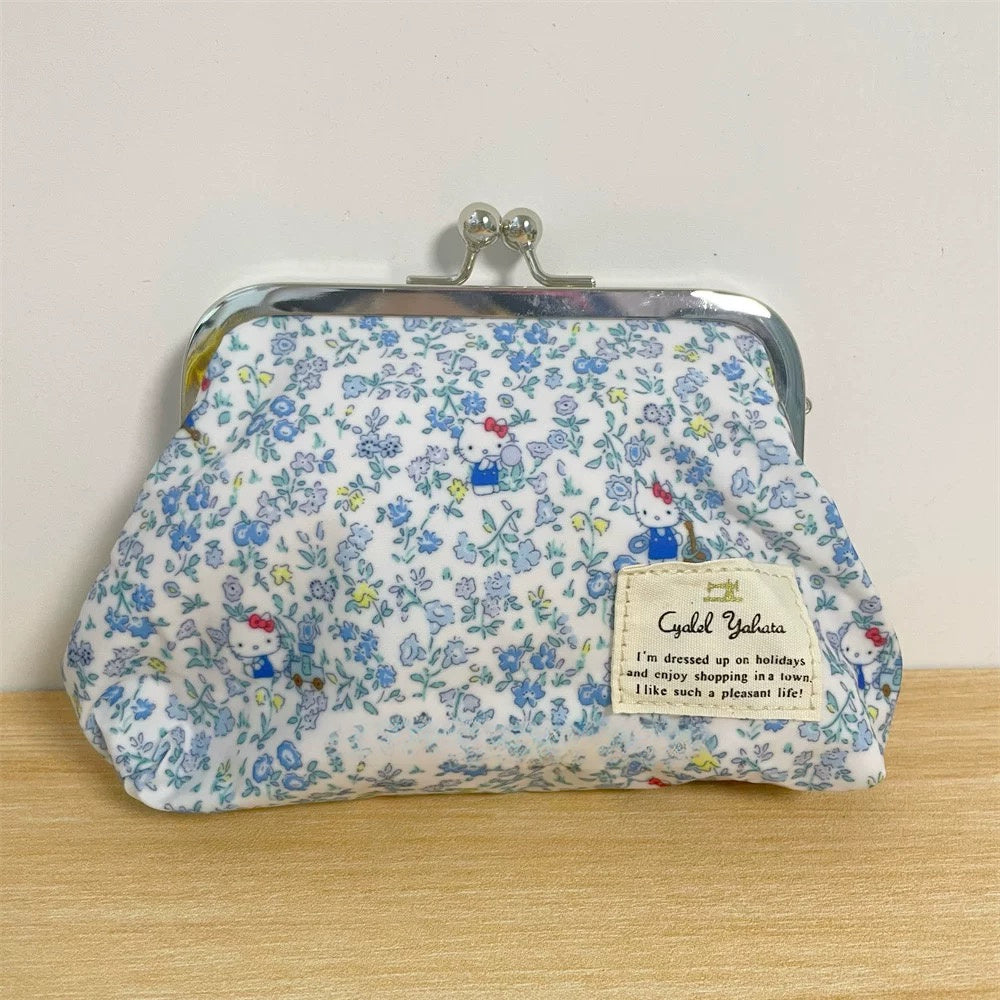 Cosmetic bag-02